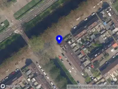 Brandweer met gepaste spoed naar de Lauwersmeer in Rotterdam vanwege een buitenbrand