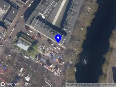 Ambulance met grote spoed naar de Noordplein in Rotterdam