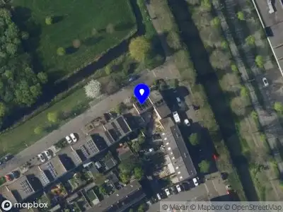 Brandweer met gepaste spoed naar de Frankrijkpark in Alphen aan den Rijn