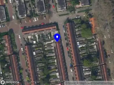 Ambulance met grote spoed naar de Olmendaal in Rotterdam