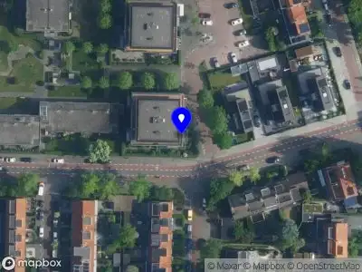 Ambulance met grote spoed naar de Jonica in Amstelveen