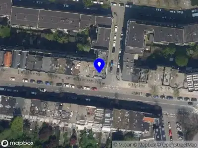 Ambulance met grote spoed naar de Beukelsweg in Rotterdam