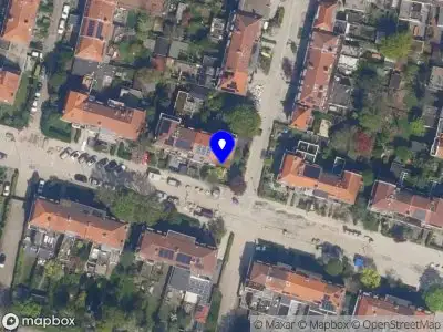 Ambulance met gepaste spoed naar de Juliana van Stolberglaan in Rotterdam