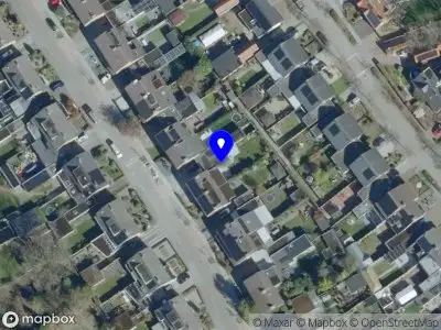 Brandweer met grote spoed naar de Mercuriusplein in Berlicum vanwege waarnemen gaslucht