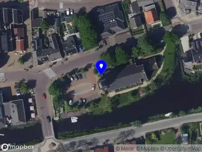 Ambulance met grote spoed naar de Kerkstraat in Bleskensgraaf