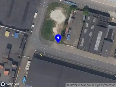 Ambulance met grote spoed naar de Pannerdenstraat in Rotterdam