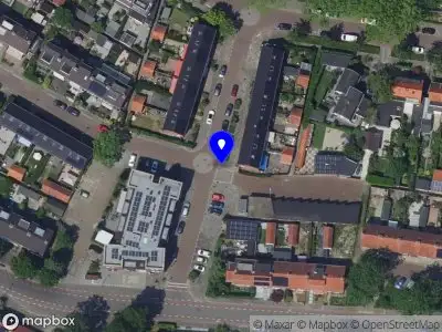 Ambulance met grote spoed naar de Achterbergstraat in Dordrecht