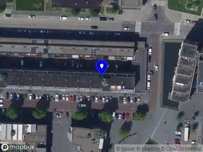 Ambulance met gepaste spoed naar de Admiraalsplein in Dordrecht