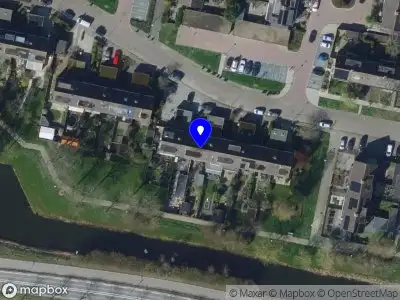 Ambulance met gepaste spoed naar de Frans Halsstraat in Oud-Beijerland