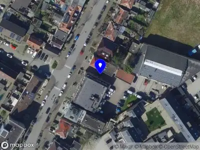 Ambulance met grote spoed naar de Burgemeester de Bruïnelaan in Zwijndrecht