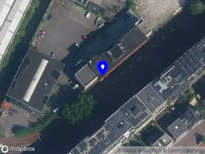 Ambulance met grote spoed naar de Haparandaweg in Amsterdam