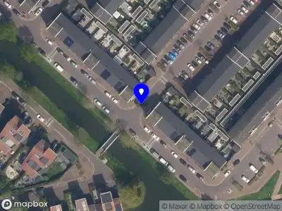 Ambulance met grote spoed naar de Veenwortelstraat in Rotterdam