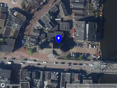 Ambulance met gepaste spoed naar de Kerkplein in Boskoop