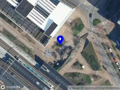 Brandweer met gepaste spoed naar de Harm Buiterplein in Groningen vanwege brand