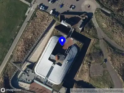 Ambulance met gepaste spoed naar de Admiraal VerHuellplein in Huisduinen