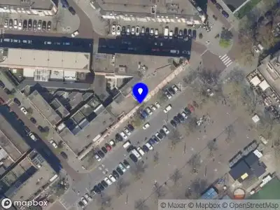 Ambulance met grote spoed naar de Paul Krugerstraat in Rotterdam
