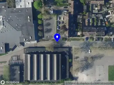 Ambulance met grote spoed naar de Boendersveld in Enkhuizen