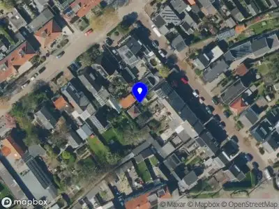 Politie naar de Plataanstraat in Tiel