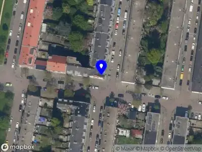 Ambulance met grote spoed naar de Engelsestraat in Rotterdam