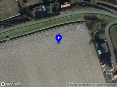 Brandweer met grote spoed naar de Korenhalmdijk in 's-Gravenpolder vanwege gebouwbrand