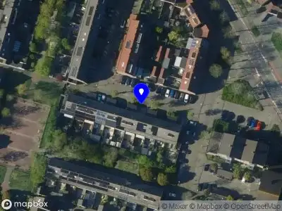 Ambulance met gepaste spoed naar de Dukaatstraat in Alkmaar