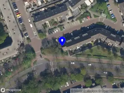 Ambulance met gepaste spoed naar de Adenauerlaan in Vlaardingen