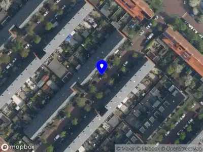 Ambulance met grote spoed naar de Laan van Ypenburg in 's-Gravenhage