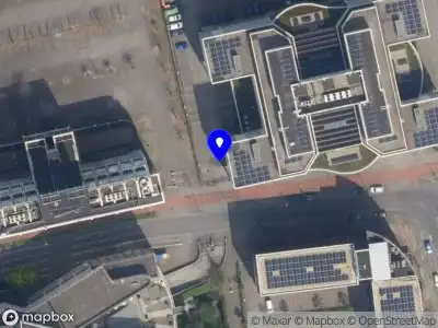 Brandweer met gepaste spoed naar de Marten Meesweg in Rotterdam