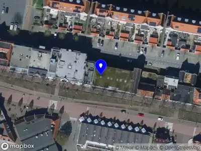 Ambulance met grote spoed naar de Gedempt Kanaal in Middelharnis