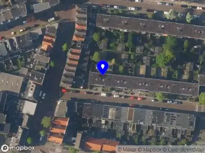 Ambulance met gepaste spoed naar de Meidoornstraat in Leiden