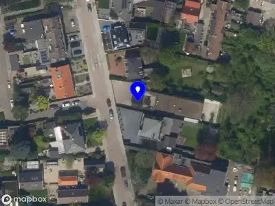 112 melding Ambulance met grote spoed naar de Burgemeester van Esstraat in Pernis Rotterdam