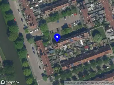 Ambulance met gepaste spoed naar de Schoorldamstraat in Zaandam