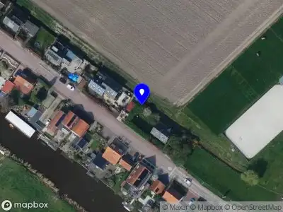 Ambulance met gepaste spoed naar de Steenplaats in Strijen