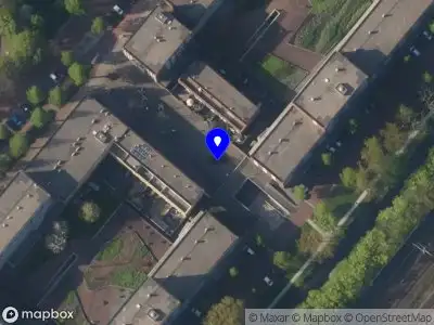 Ambulance met gepaste spoed naar de Onyxstraat in Leiden