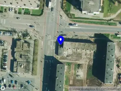 Politie naar de Burgemeester Jacobsstraat in Enschede vanwege aanrijding met letsel