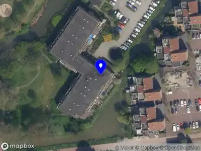 Ambulance met grote spoed naar de Tosca in Capelle aan den IJssel
