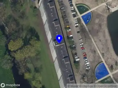 Ambulance met grote spoed naar de Valeriusrondeel in Capelle aan den IJssel