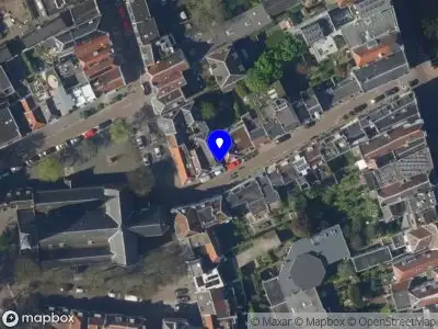 Brandweer met grote spoed naar de Lange Smeestraat in Utrecht vanwege waarnemen gaslucht