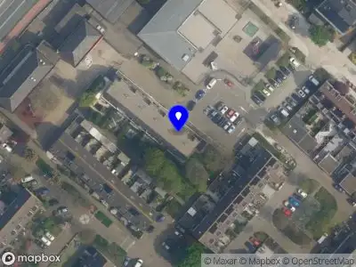 Ambulance met grote spoed naar de Bernardolaan in Poeldijk