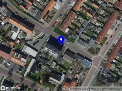 Ambulance met gepaste spoed naar de Lijsterbesstraat in Ooltgensplaat