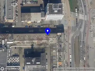 Ambulance met grote spoed naar de Schilderstraat in Rotterdam
