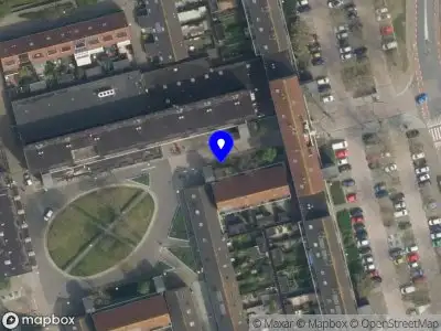 Brandweer met grote spoed naar de Sadatweg in Delft vanwege gebouwbrand