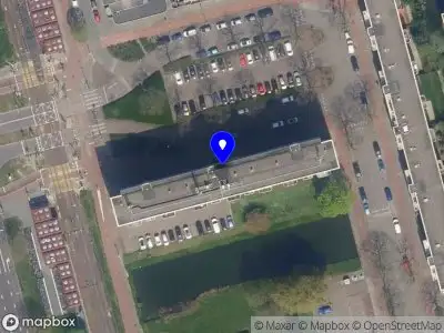 Ambulance met grote spoed naar de Burgaslaan in Rotterdam