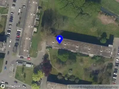 Ambulance met grote spoed naar de Indische tuin in Rotterdam
