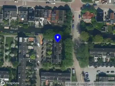 Ambulance met grote spoed naar de Engelenburg in Landsmeer