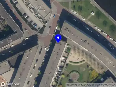 Ambulance met grote spoed naar de Da Costastraat in Rotterdam