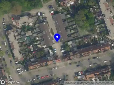 Ambulance met grote spoed naar de Bosuilstraat in Delft