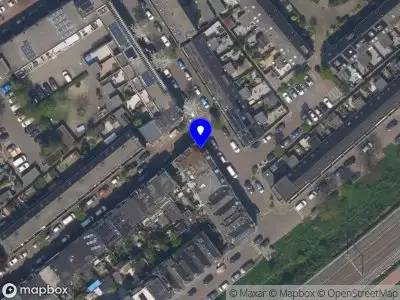 Ambulance met gepaste spoed naar de De Ruijterstraat in Vlaardingen
