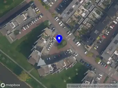 Ambulance met grote spoed naar de Luykenhof in Bergschenhoek