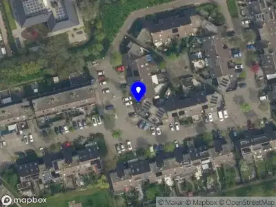 Ambulance met grote spoed naar de Guévarastraat in Delft